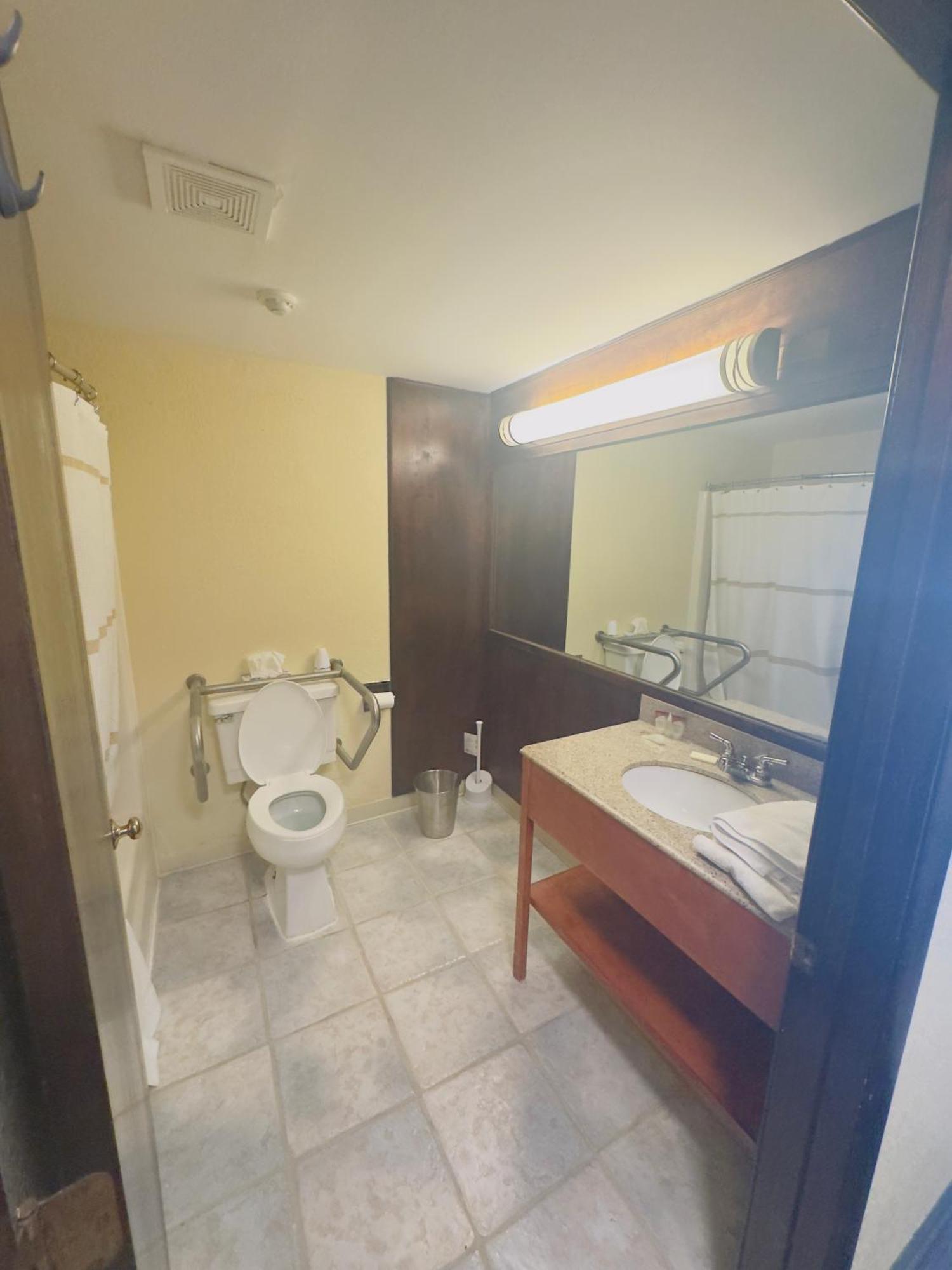 Hilltop Inn Montpelier Zewnętrze zdjęcie